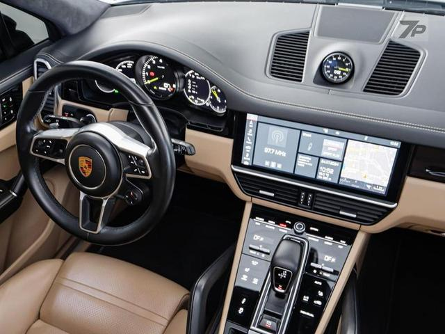 Foto do veículo PORSCHE CAYENNE  PHEV 2020 48.380 KM 449.000,00