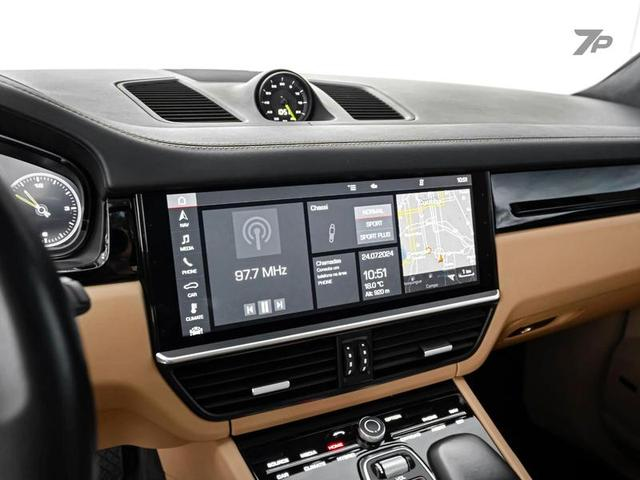Foto do veículo PORSCHE CAYENNE  PHEV 2020 48.380 KM 449.000,00