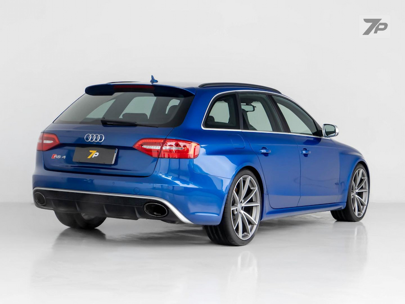 Foto do veículo AUDI RS4  AVANT 4.2FSI 2014 38.127 KM 389.000,00