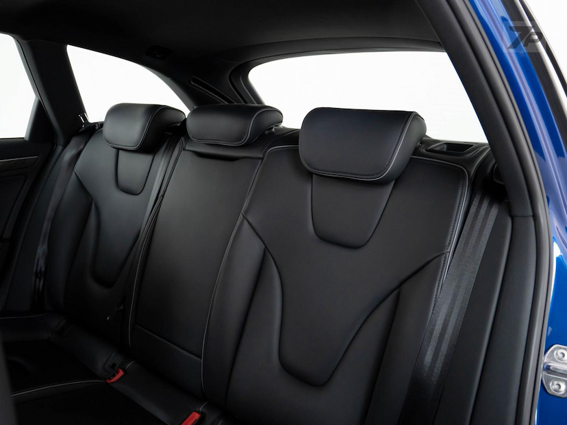 Foto do veículo AUDI RS4  AVANT 4.2FSI 2014 38.127 KM 389.000,00