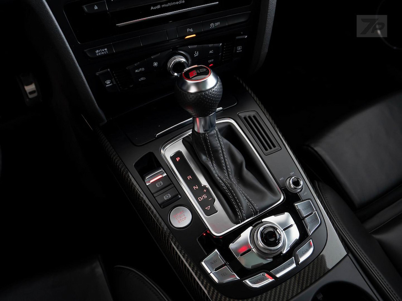 Foto do veículo AUDI RS4  AVANT 4.2FSI 2014 38.127 KM 389.000,00