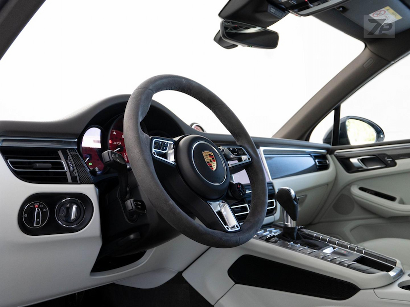 Foto do veículo PORSCHE MACAN MACAN GTS 2.9 BI-TURBO 2021 26.869 KM 520.000,00