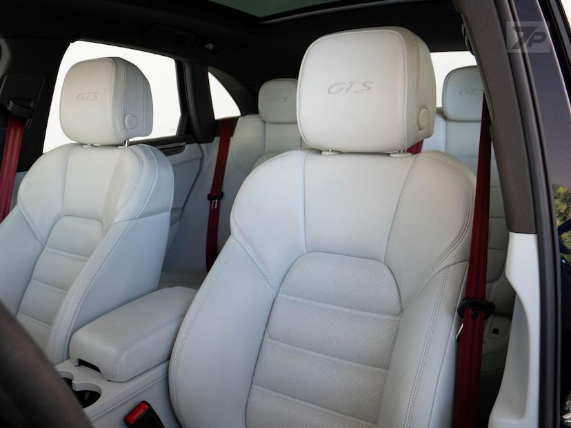 Foto do veículo PORSCHE MACAN MACAN GTS 2.9 BI-TURBO 2021 26.869 KM 520.000,00