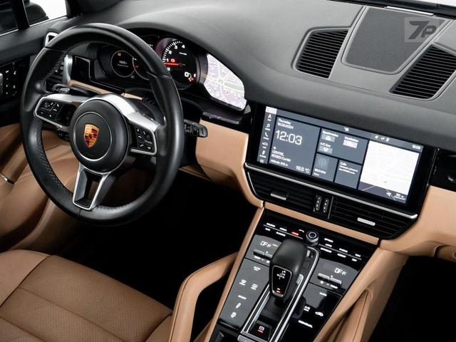 Foto do veículo PORSCHE CAYENNE  V6 2019 61.650 KM 368.500,00