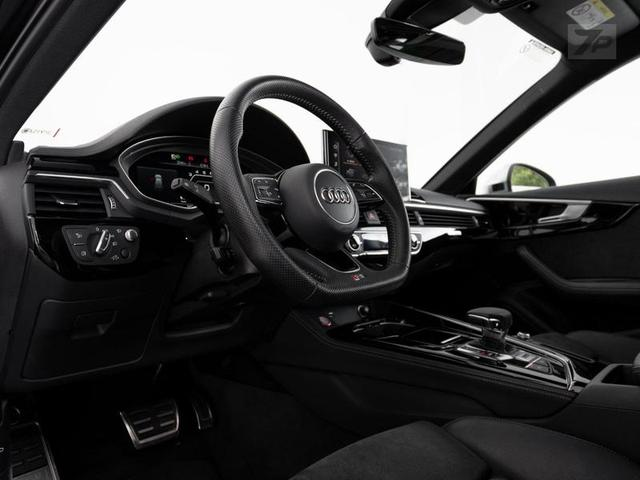 Foto do veículo AUDI RS4  AVANT 2.9TFSI TIPTRONIC QUATTRO 2021 26.307 KM 509.000,00