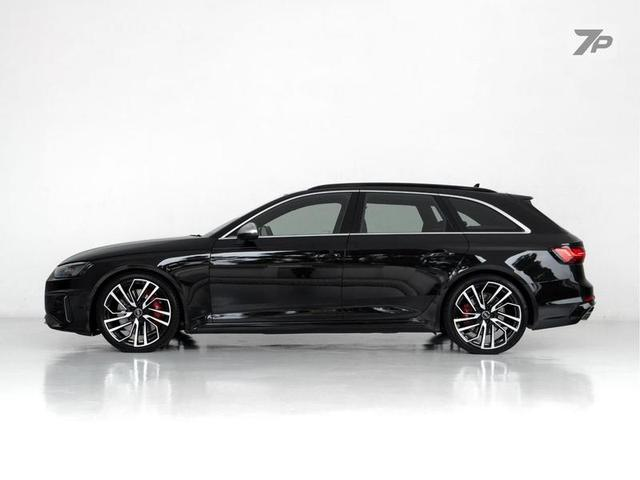 Foto do veículo AUDI RS4  AVANT 2.9TFSI TIPTRONIC QUATTRO 2021 26.307 KM 509.000,00