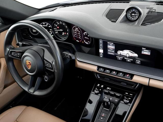 Foto do veículo PORSCHE 911  CARRERA S 2020 11.800 KM 785.000,00
