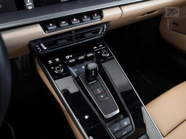 Foto do veículo PORSCHE 911  CARRERA S 2020 11.800 KM 785.000,00