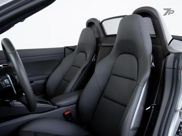 Foto do veículo PORSCHE BOXSTER  2024 940 KM 639.000,00