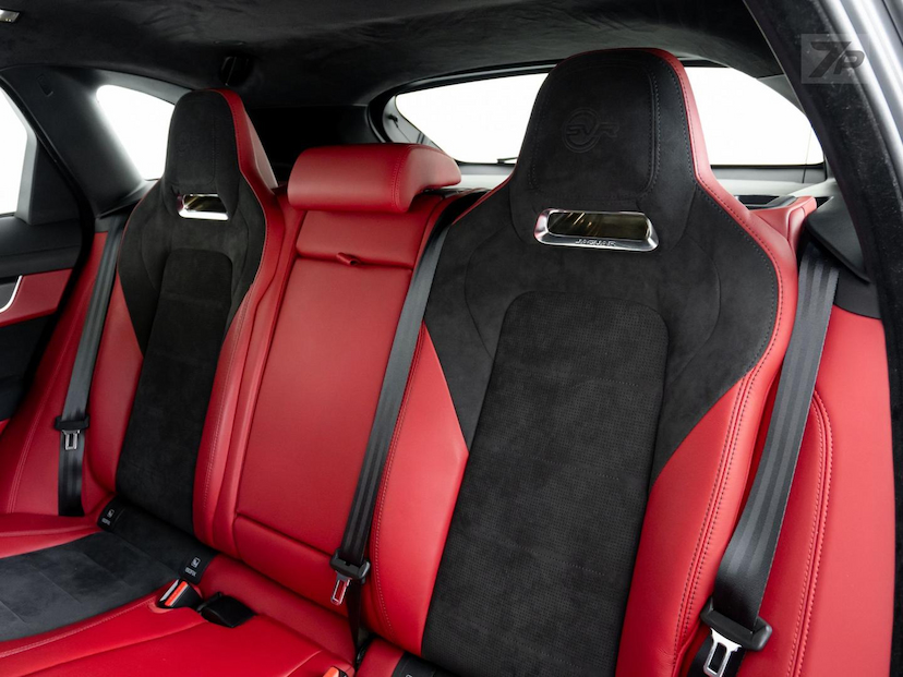 Foto do veículo JAGUAR F-PACE  550 SVR 2021 19.407 KM 515.000,00