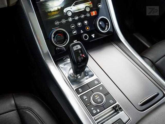 Foto do veículo LAND ROVER RANGE ROVER LR R.R SPT 3.0 TD HSE 2020 62.500 KM 389.000,00