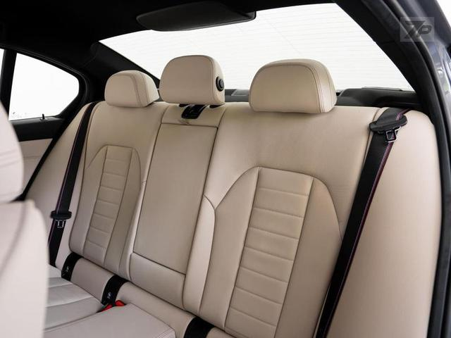 Foto do veículo BMW 320I  2.0 16V TURBO M SPORT 2022 17.966 KM 255.000,00