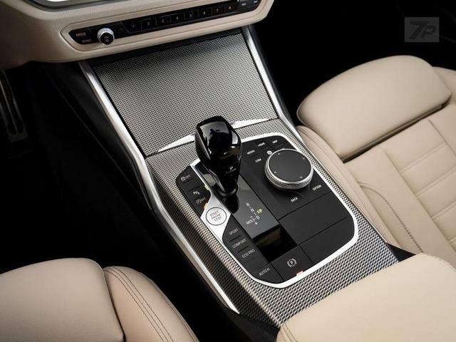 Foto do veículo BMW 320I  2.0 16V TURBO M SPORT 2022 17.966 KM 255.000,00
