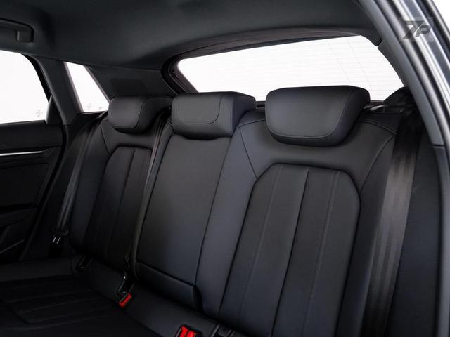 Foto do veículo AUDI A3  SPORTBACK S-LINE 2.0 TFSI S-TRONIC 2024 4.402 KM 238.500,00