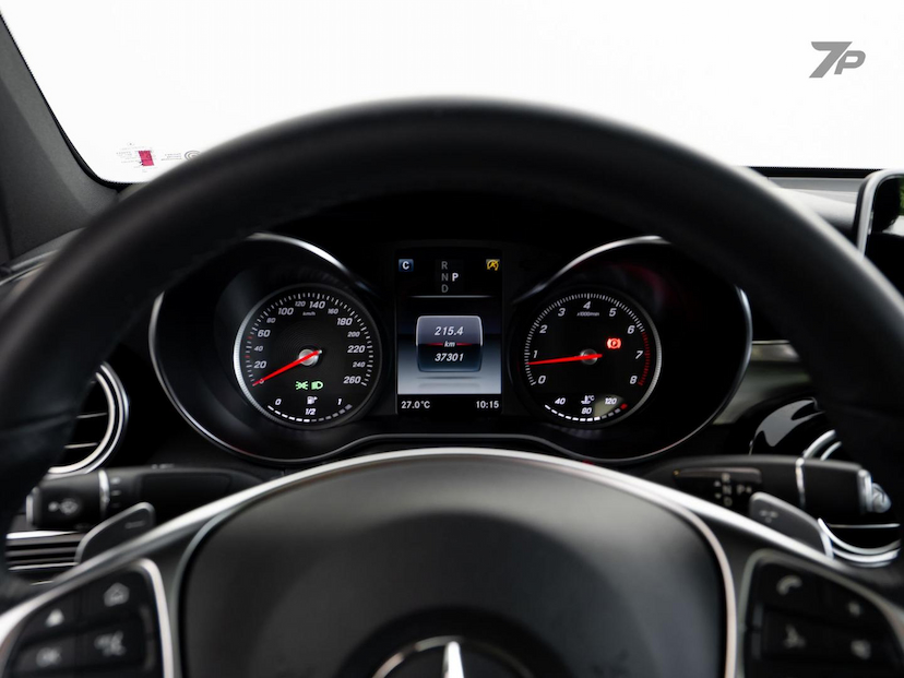 Foto do veículo MERCEDES-BENZ GLC 250 GLC2504MATIC CO 2019 37.000 KM 269.000,00