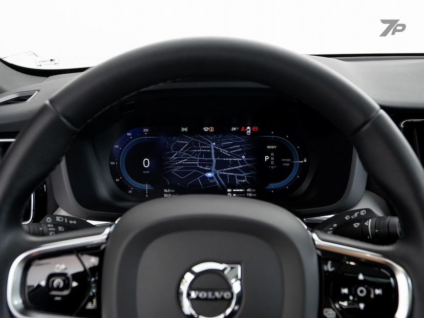 Foto do veículo VOLVO XC60 XC60 T8 ULT DARK 2024 7.987 KM 439.000,00