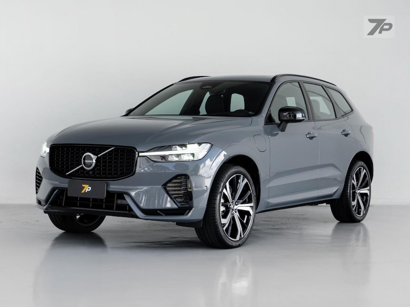 Foto do veículo VOLVO XC60 XC60 T8 ULT DARK 2024 7.987 KM 439.000,00