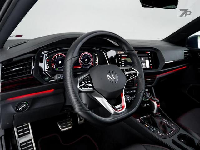 Foto do veículo VOLKSWAGEN JETTA  GLI 350 TSI 2.0 16V 4P AUT 2023 15.700 KM 218.500,00