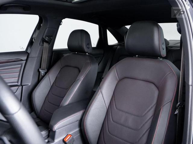 Foto do veículo VOLKSWAGEN JETTA  GLI 350 TSI 2.0 16V 4P AUT 2023 15.700 KM 218.500,00