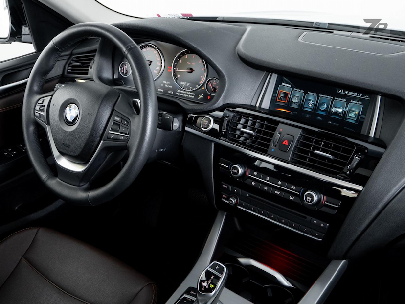 Foto do veículo BMW X4  XDRIVE28I 2018 41.256 KM 198.500,00