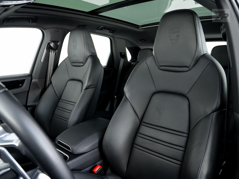 Foto do veículo PORSCHE CAYENNE  3.0 V6 462CV (HIBRIDO) 2022 18.022 KM 645.000,00