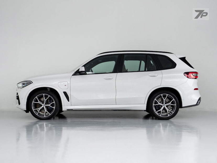 Foto do veículo BMW X5  XDRIVE 45E 2022 41.529 KM 428.900,00