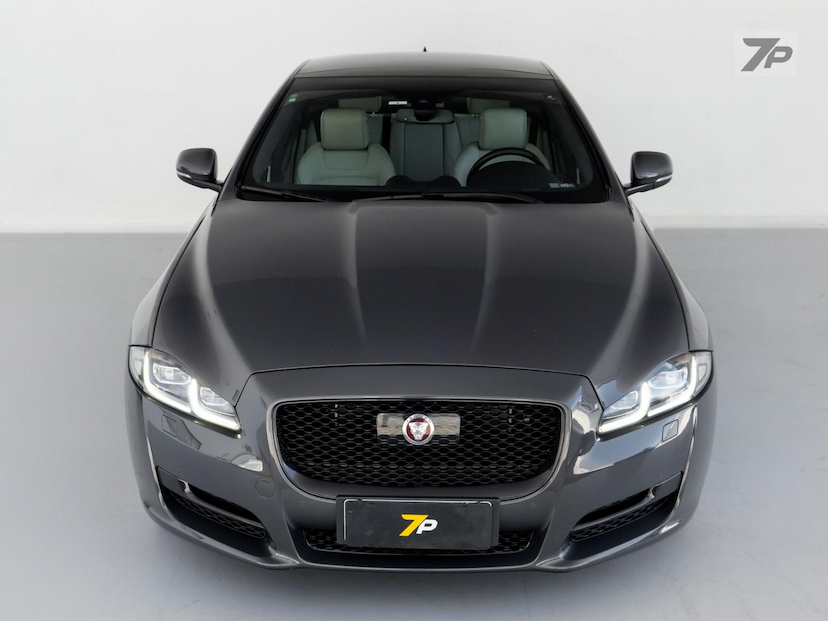 Foto do veículo JAGUAR XJ  SCSUPERSPORT 2017 69.892 KM 285.000,00