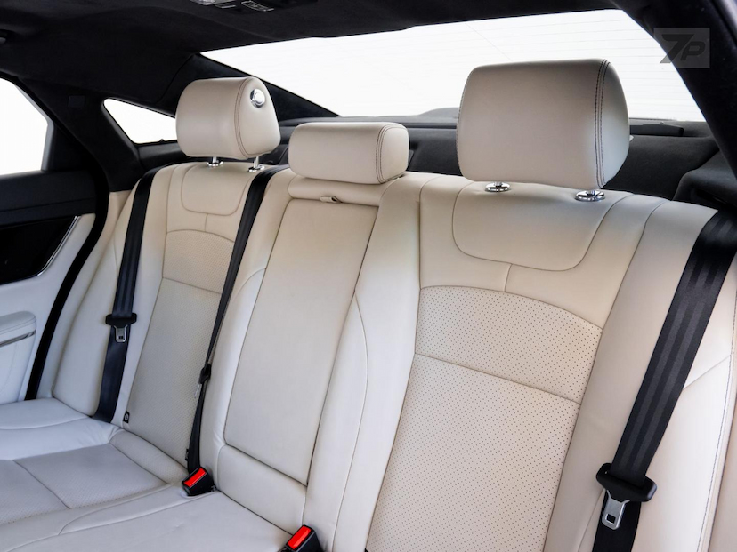 Foto do veículo JAGUAR XJ  SCSUPERSPORT 2017 69.892 KM 285.000,00