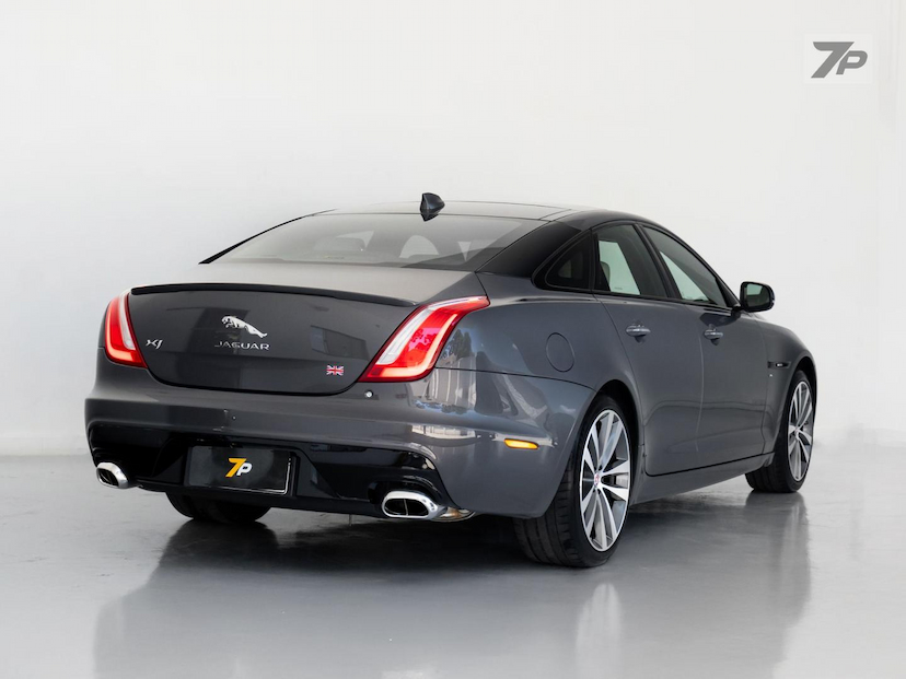 Foto do veículo JAGUAR XJ  SCSUPERSPORT 2017 69.892 KM 285.000,00