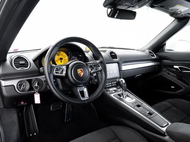 Foto do veículo PORSCHE BOXSTER  GTS4.0 2021 16.023 KM 685.000,00