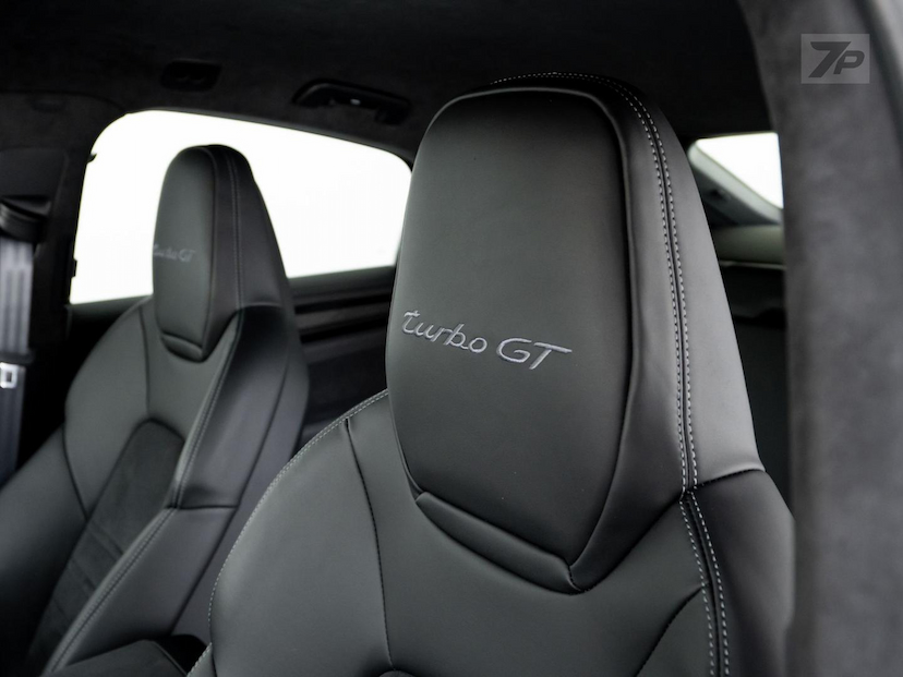 Foto do veículo PORSCHE CAYENNE  GT CP 2022 7.197 KM 1.079.000,00