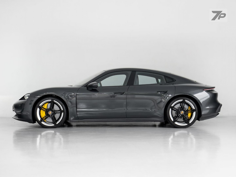 Foto do veículo PORSCHE TAYCAN  4S 2021 15.500 KM 475.900,00