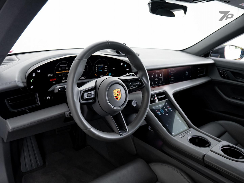Foto do veículo PORSCHE TAYCAN  4S 2021 15.500 KM 475.900,00