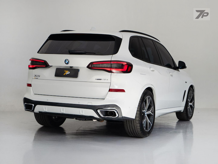 Foto do veículo BMW X5  XDRIVE45E 2022 28.220 KM 469.000,00