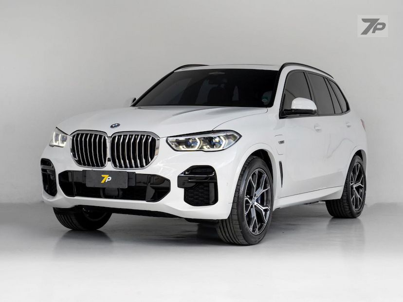 Foto do veículo BMW X5  XDRIVE45E 2022 28.220 KM 469.000,00