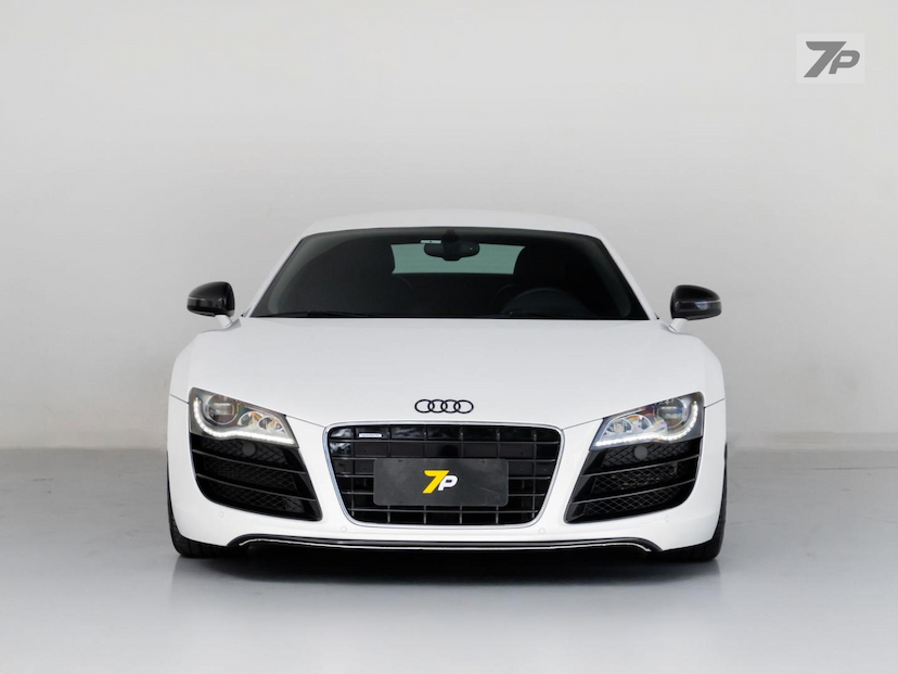 Foto do veículo AUDI R8  5.2 V10 FSI 2011 54.681 KM 565.000,00