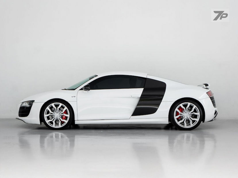 Foto do veículo AUDI R8  5.2 V10 FSI 2011 54.681 KM 565.000,00