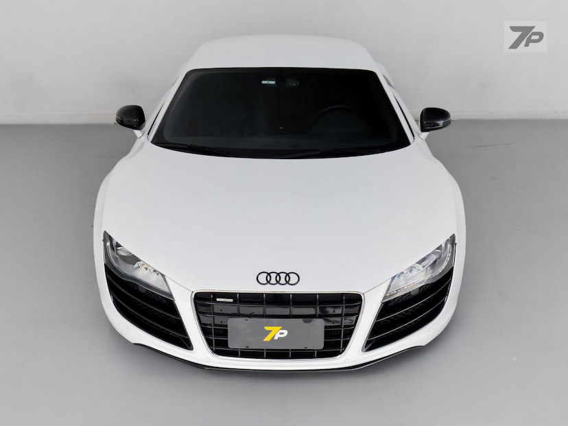 Foto do veículo AUDI R8  5.2 V10 FSI 2011 54.681 KM 565.000,00
