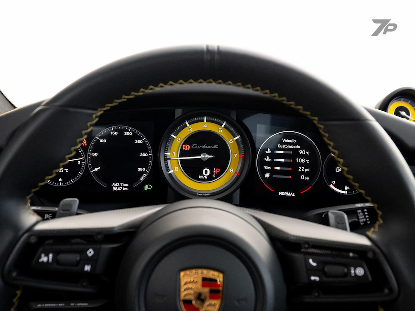 Foto do veículo PORSCHE 911  TURBO S 2021 9.837 KM 1.380.000,00