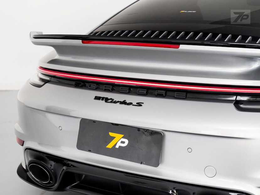 Foto do veículo PORSCHE 911  TURBO S 2021 9.837 KM 1.380.000,00