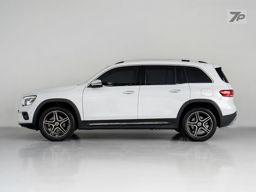 Foto do veículo MERCEDES-BENZ GLB 200 GLB200 PROG 2023 24.312 KM 299.000,00