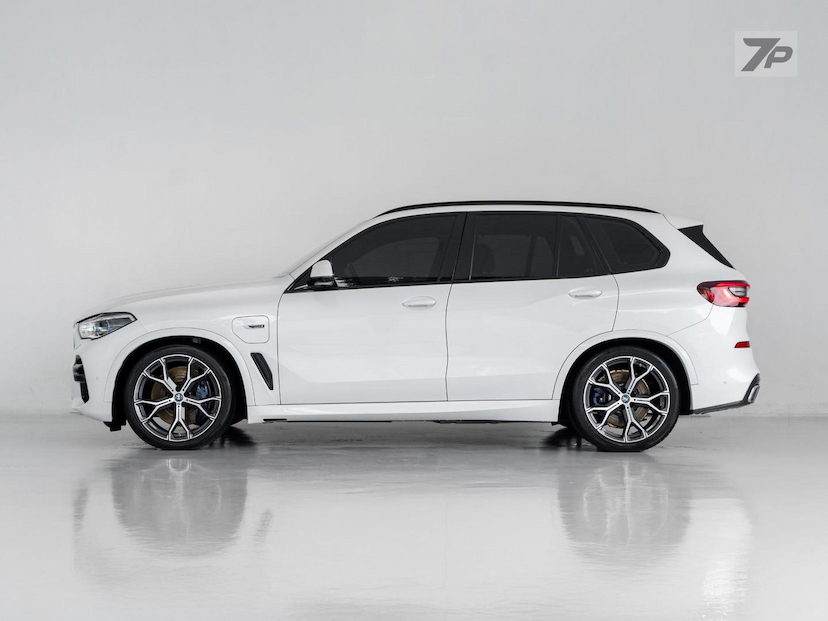 Foto do veículo BMW X5  XDRIVE 45E M SPORT 2023 28.837 KM 515.000,00
