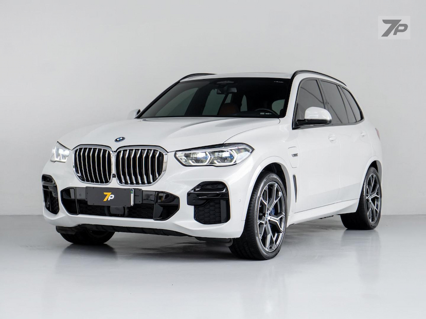 Foto do veículo BMW X5  XDRIVE 45E M SPORT 2023 28.837 KM 515.000,00
