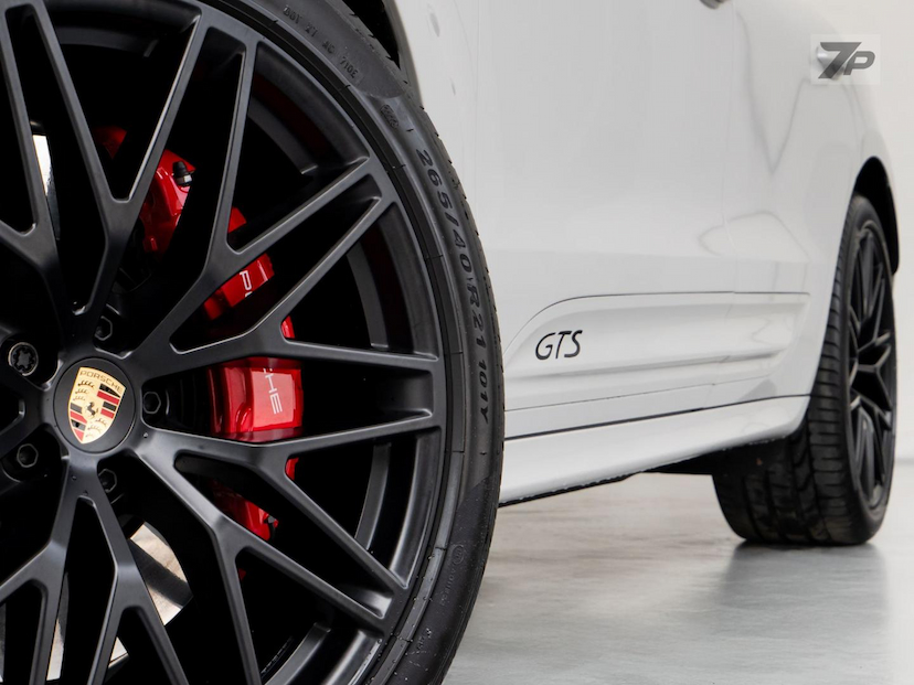 Foto do veículo PORSCHE MACAN  GTS 2023 3.149 KM 708.500,00