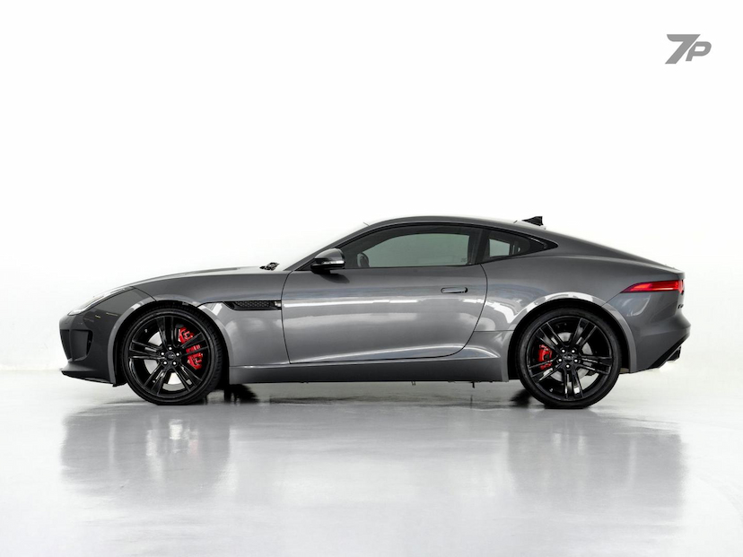 Foto do veículo JAGUAR F-TYPE  S 2016 37.589 KM 319.000,00