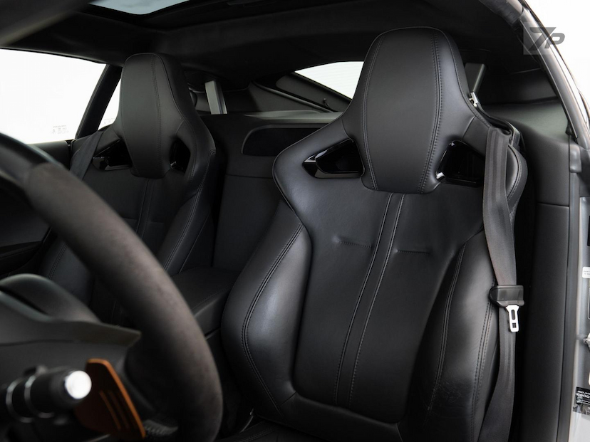 Foto do veículo JAGUAR F-TYPE  S 2016 37.589 KM 319.000,00