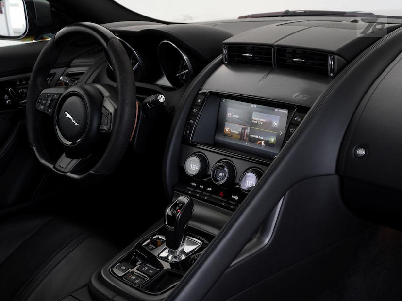 Foto do veículo JAGUAR F-TYPE  S 2016 37.589 KM 319.000,00