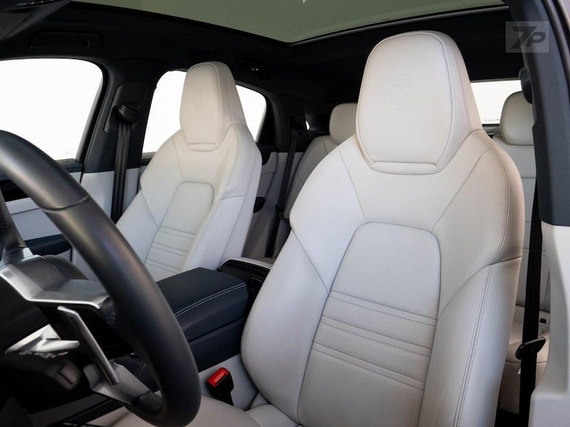 Foto do veículo PORSCHE CAYENNE  COUPE E-HYBRID 3.0 V6 462CV 2021 34.300 KM 599.000,00
