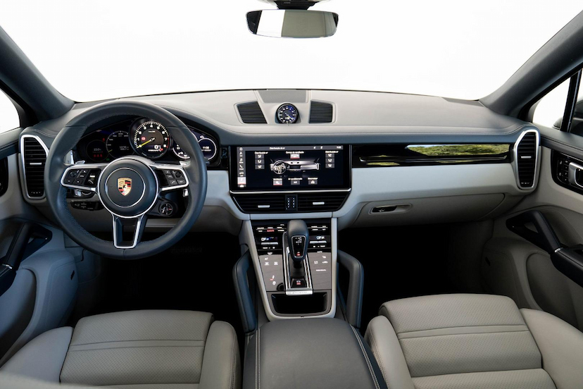Foto do veículo PORSCHE CAYENNE  COUPE E-HYBRID 3.0 V6 462CV 2021 34.300 KM 599.000,00