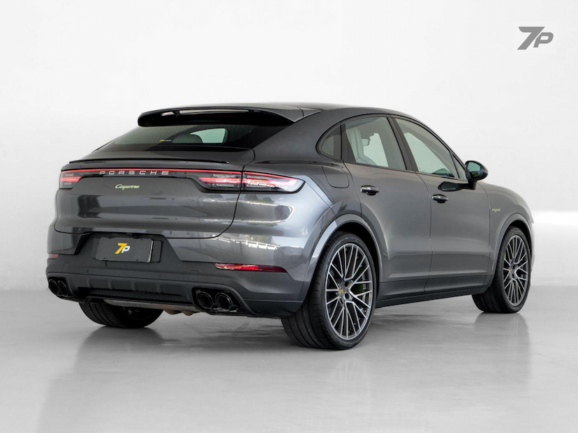 Foto do veículo PORSCHE CAYENNE  COUPE E-HYBRID 3.0 V6 462CV 2021 34.300 KM 599.000,00